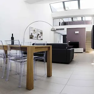 Apartment Comoloft, Como